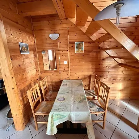 Almos Apartment