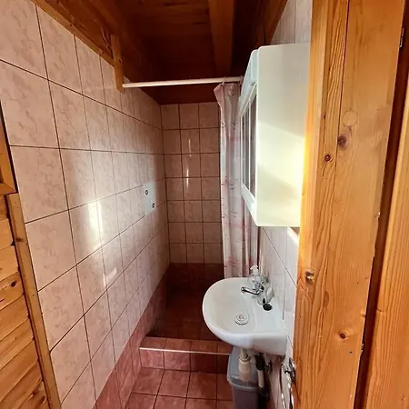 Almos Apartment Balatonfenyves